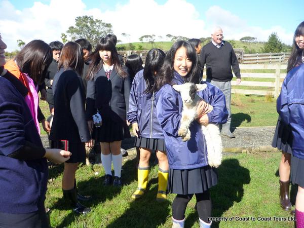 Kisogawa Students Get Taste of Country